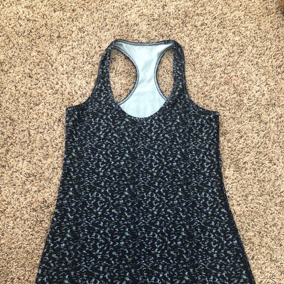 Lululemon tank - Picture 3 of 3